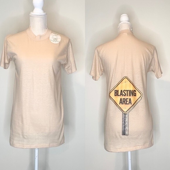 VTG 80's Single Stitch Devknit Novelty Tee Road Sign "Blasting Area" M - Picture 1 of 9